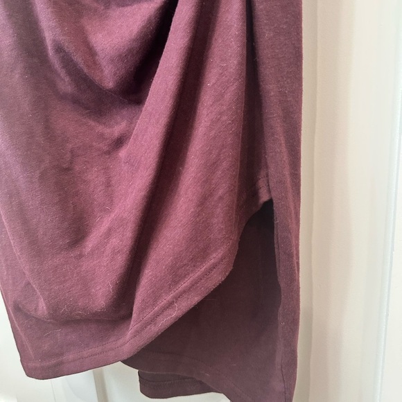 Leith Sleeveless Dress in plum - Picture 3 of 7